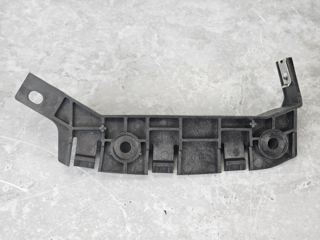 BENTLEY CONTINENTAL (2019+) GUIDE PIECE 3SE807571A