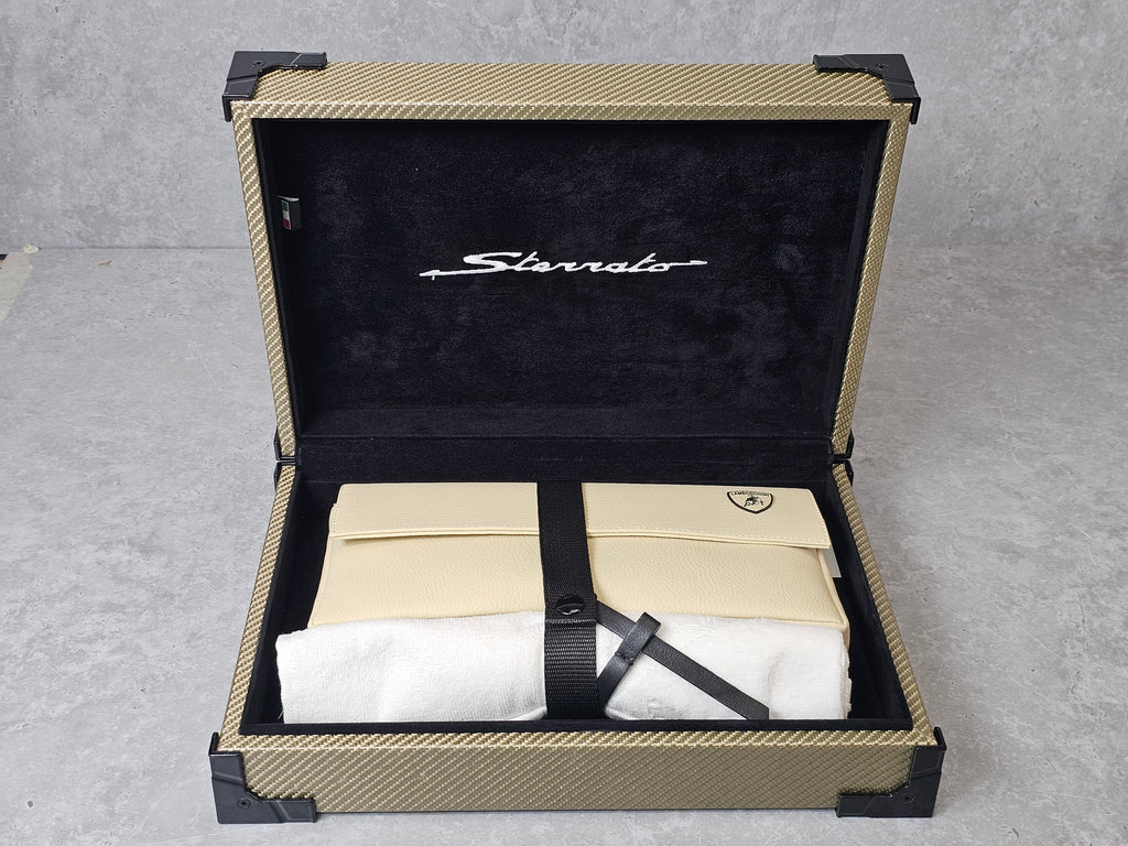 LAMBORGHINI HURACAN STERRATO WELCOME KIT