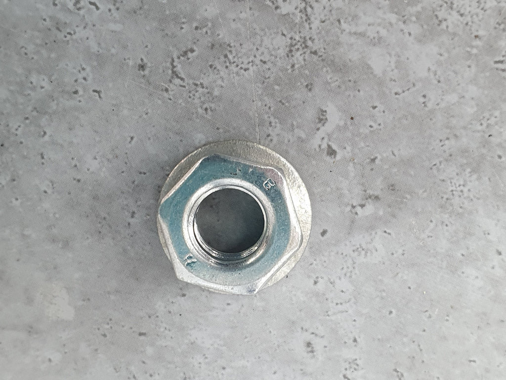 ASTON MARTIN NUT M8 AND WASHER  704774