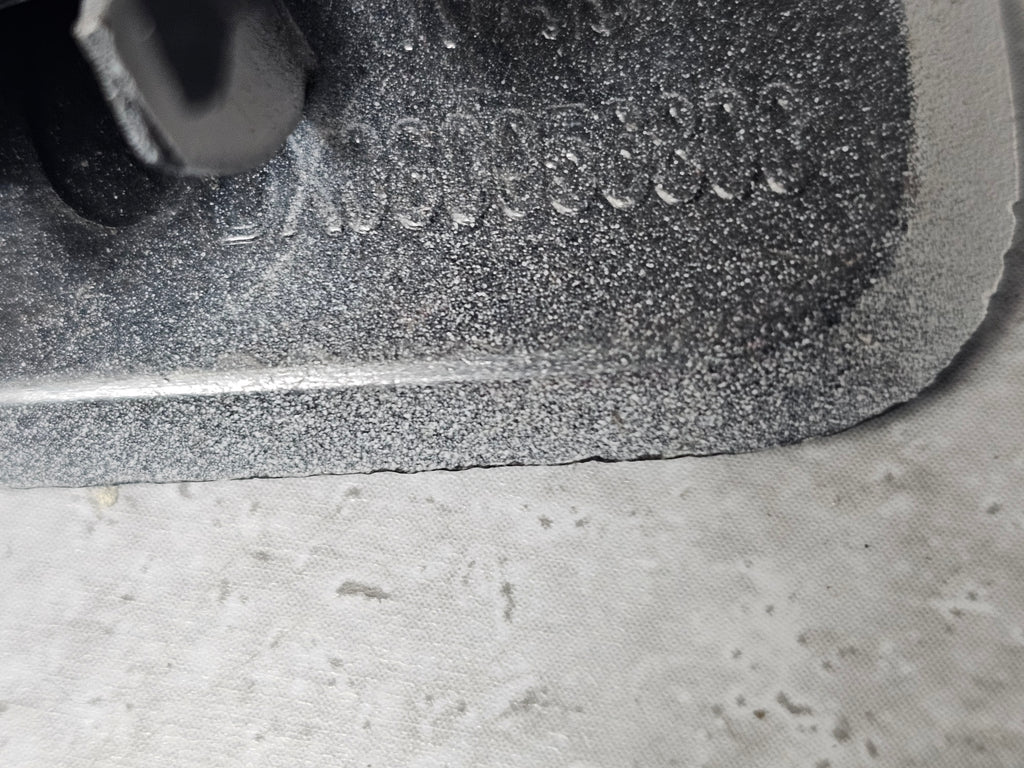 MASERATI GRANTURISMO HEADLAMP WASHER COVER RIGHT DX080056800 (GREY PRIMER)