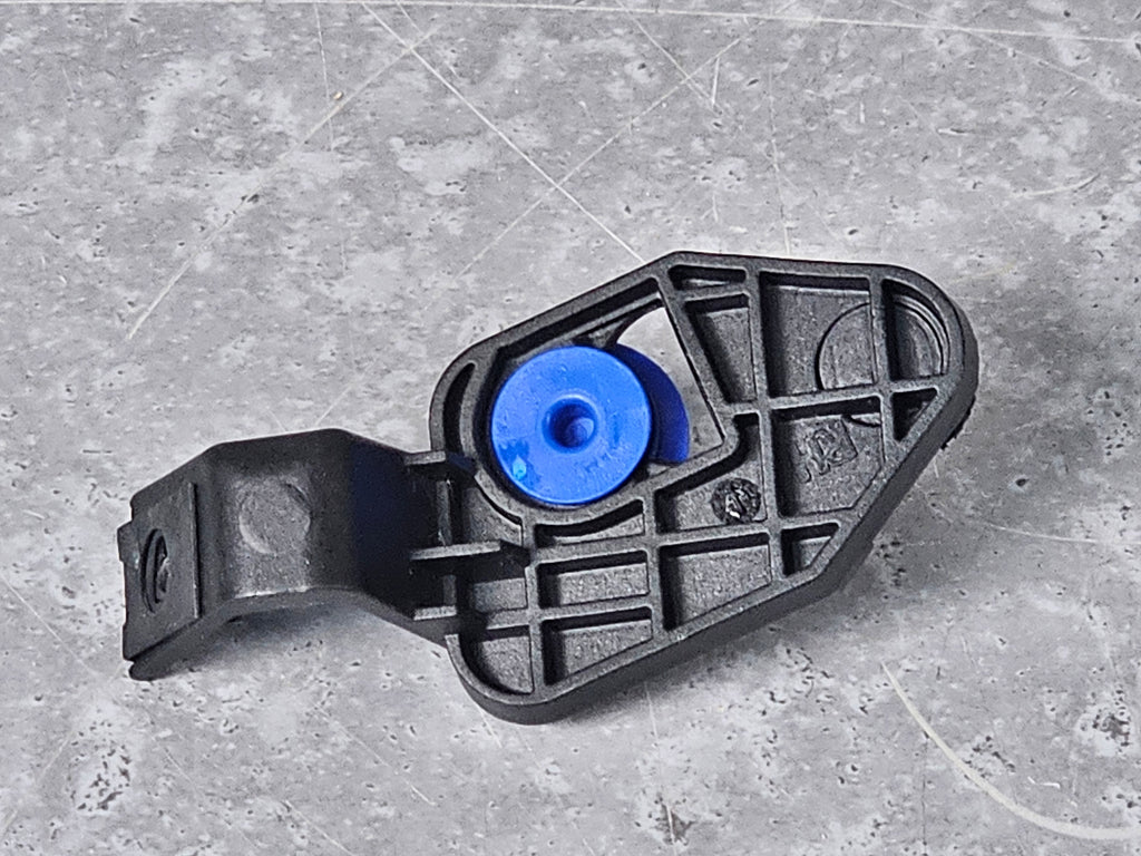 BENTLEY BENTAYGA (2017-2019) MOUNTING BRACKET RH 36A827006B