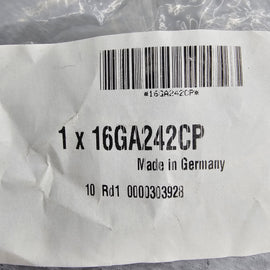 MCLAREN SCREW RETAINING 16GA242CP