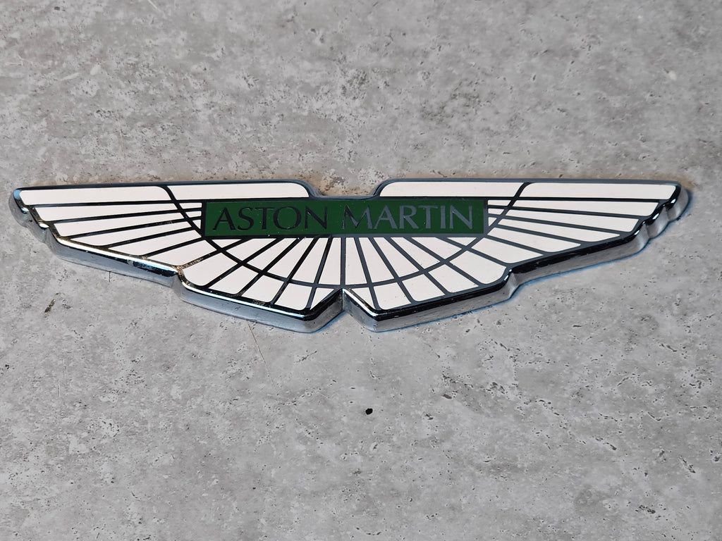 ASTON MARTIN WINGS BADGE – WHITE/GREEN 140MM RY63-407A74-AA