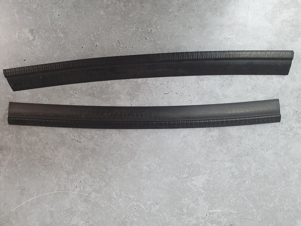 ASTON MARTIN DB11 V12 RADIATOR PACK 400MM RUBBER SEAL HY53-8N301-AA