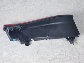ASTON MARTIN VANTAGE 2019 RED LENS RIGHT SIDE DECKLID LAMP ASSEMBLY KY63-138452-AC
