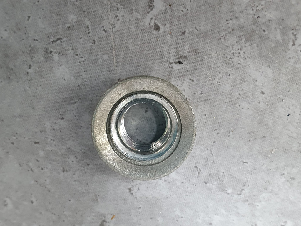 ASTON MARTIN NUT M8 AND WASHER  704774