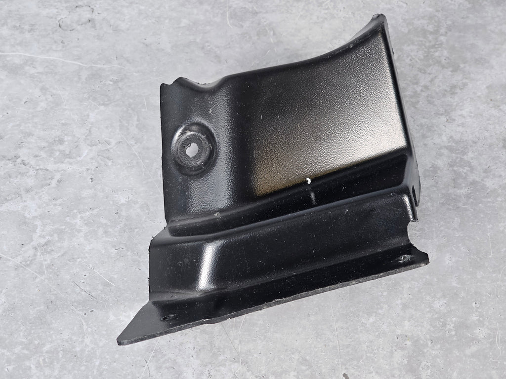 ASTON MARTIN GOP SIDE RH RY53-8B412-AA