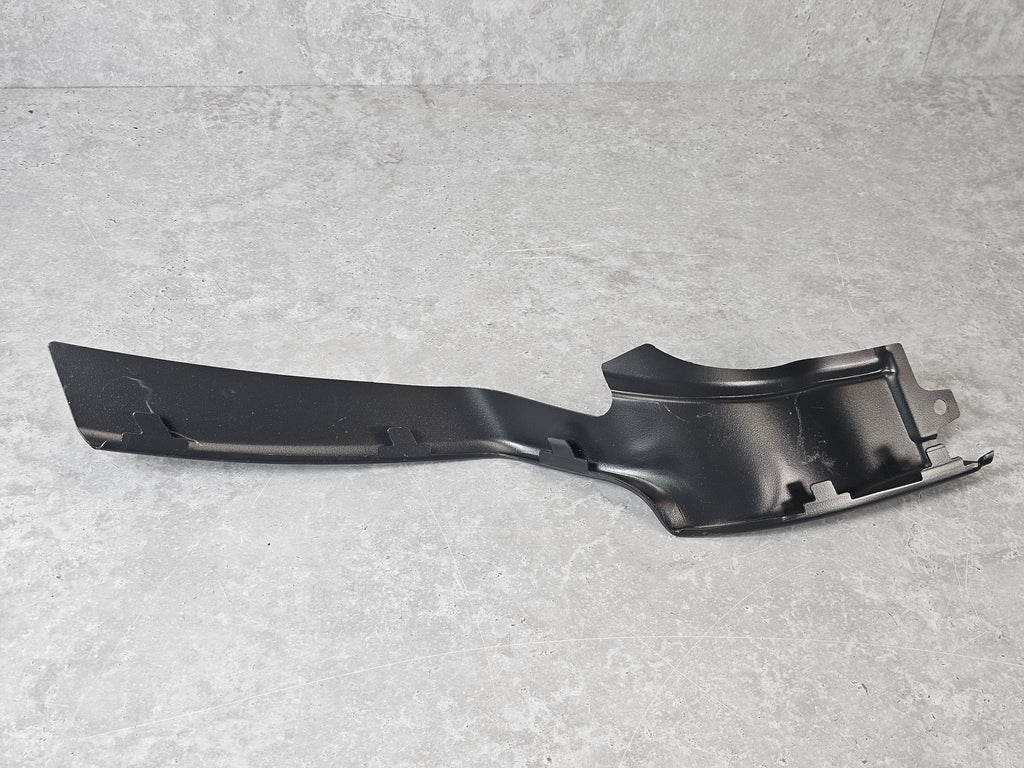 MCLAREN GT METAL BUMPER TO EXHAUST TRIM COVER RH 22AC517GP