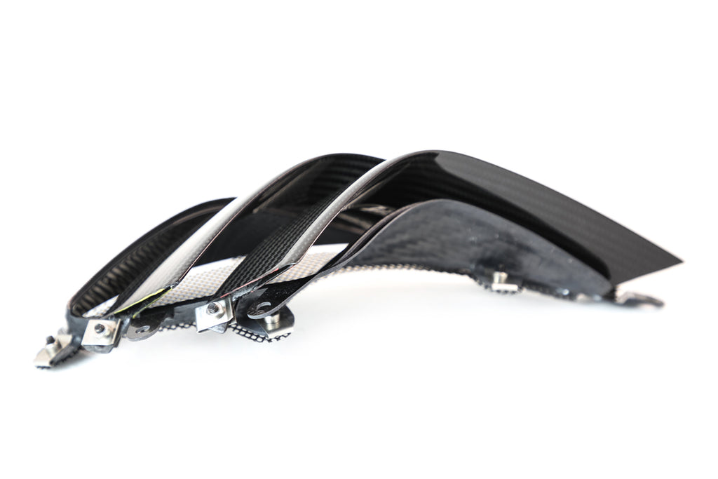 MCLAREN 600LT RIGHT FENDER  MSO CARBON LOUVRE CHIMNEY 13AA756MP