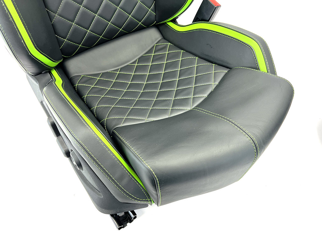 LAMBORGHINI AVENTADOR S AD-PERSONAN BLACK/ VERDE FEAUNS "GREEN" ACCENTS COMFORT SEATS