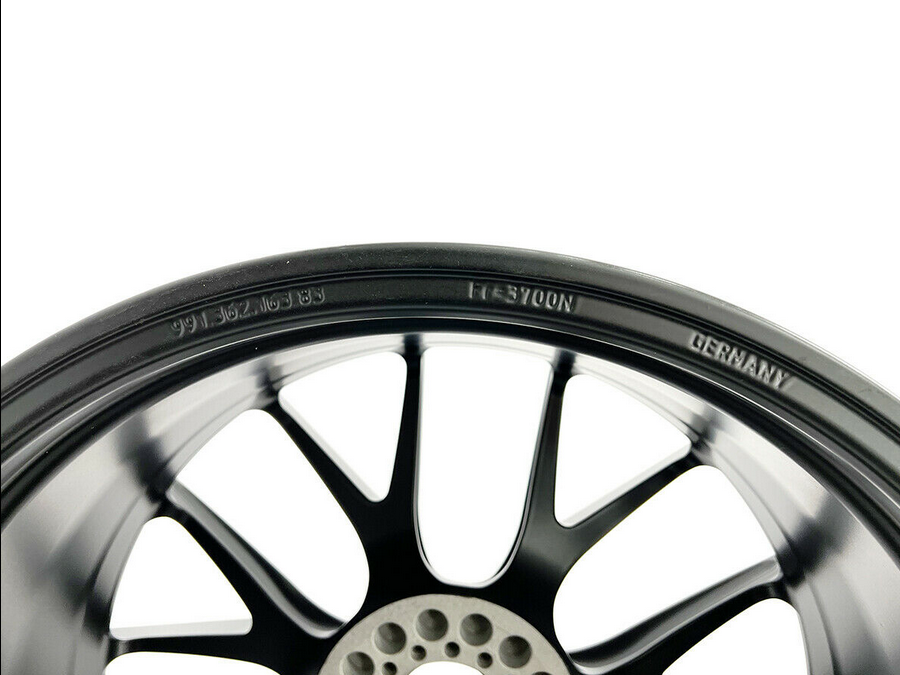 PORSCHE GT2RS WEISSACH LIGHT WEIGHT FRONT MAGNESIUM WHEEL 99136216383