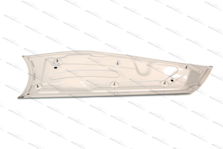 MCLAREN 570S DOOR OUTER APPLIQUE - RH 13AB027CP (SILVER)