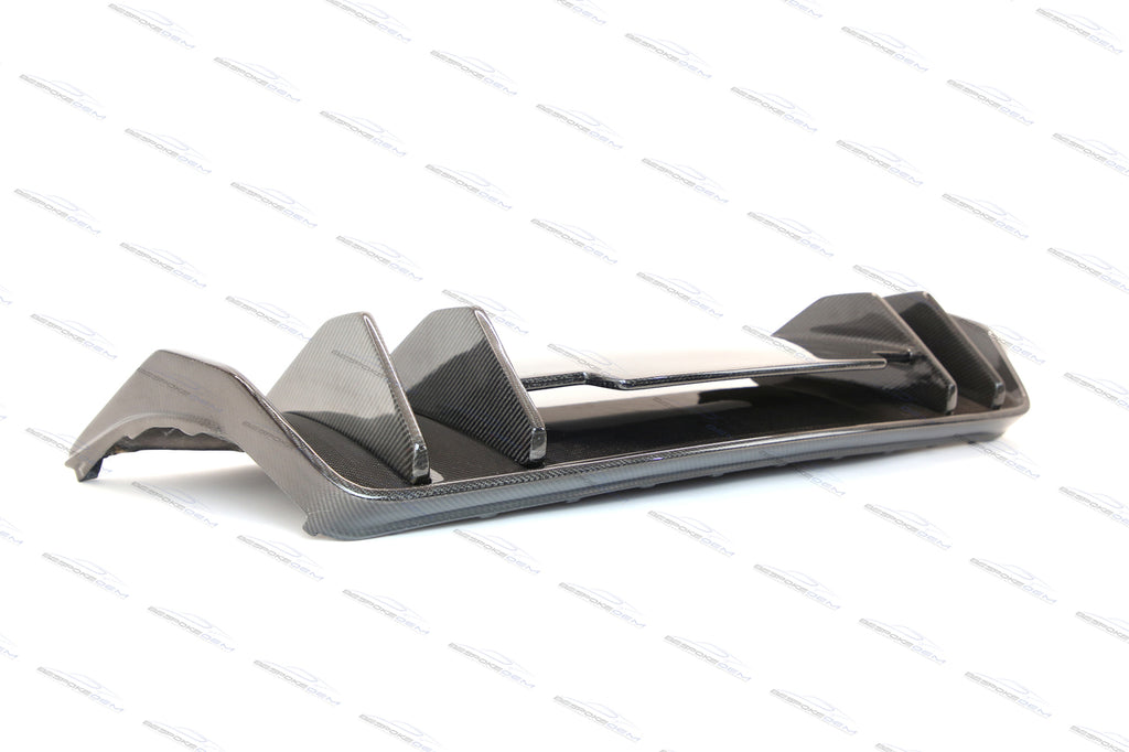 AUDI R8 CARBON FIBRE REAR DIFFUSER